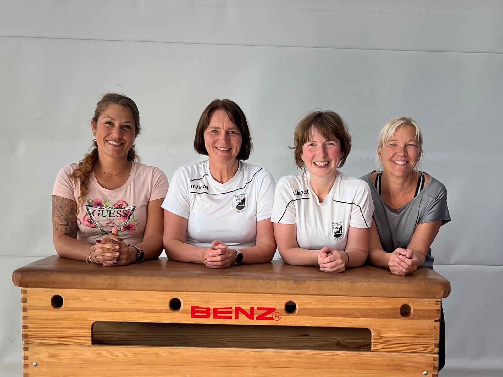 Selina Fuchs, Monika Renz, Joy-Isabel Stein und Karolin Staudt